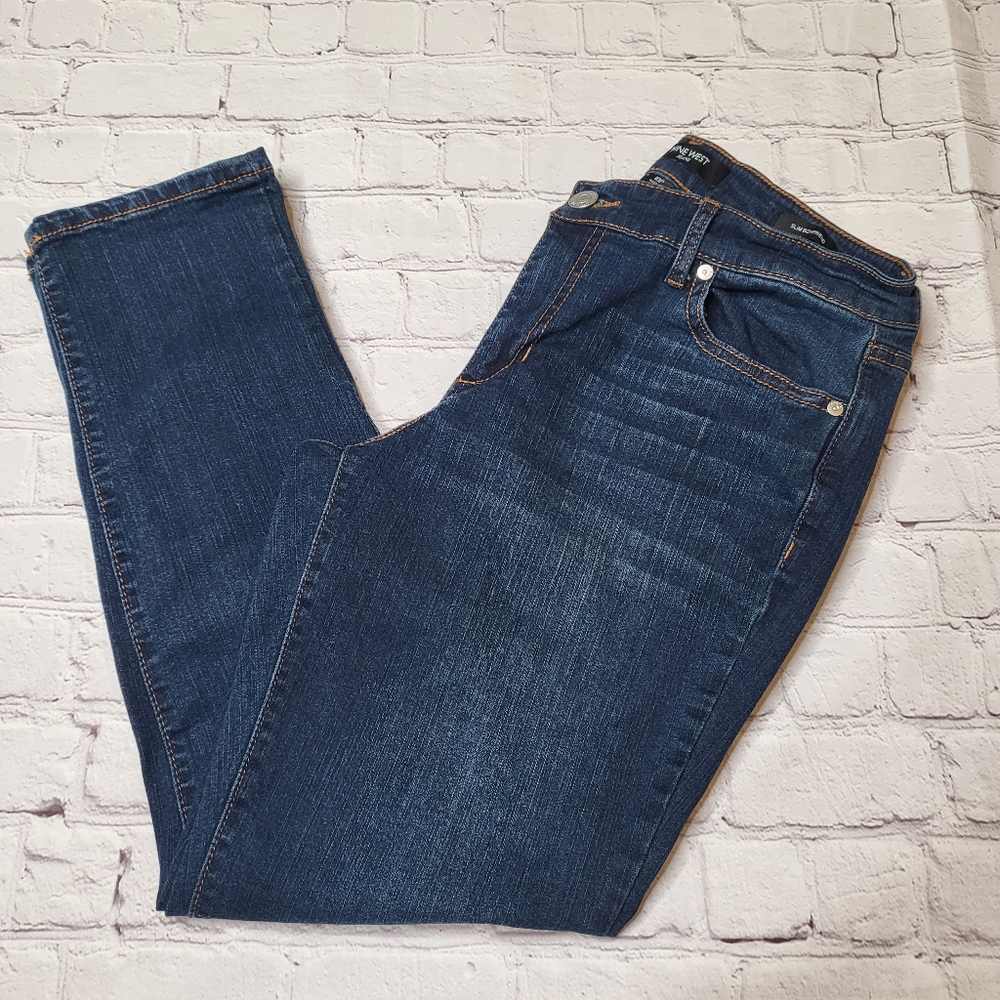 Nine West Dark Wash Straight Leg Jeans - Size 10P - EUC